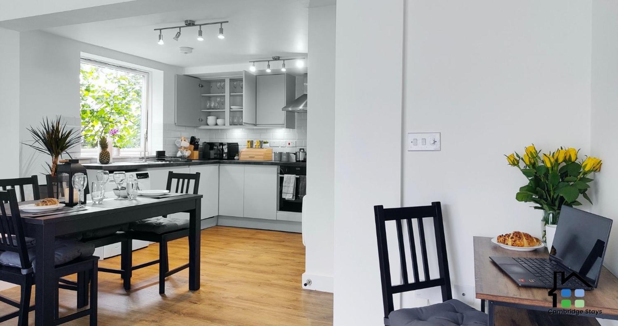 Cambridge Stays Riverside Apart Hotel With 2Br Flats At The City Centre-Parking-Balcony Exterior foto